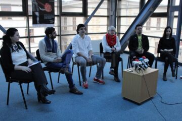 O parte din echipa care a lucrat la punerea în scenă a piesei "Zadarnicele chinuri ale dragostei"