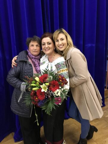 Spectacolul ,,Poezie și cântec pentru mama”, ediția I, la Mitocu Dragomirnei