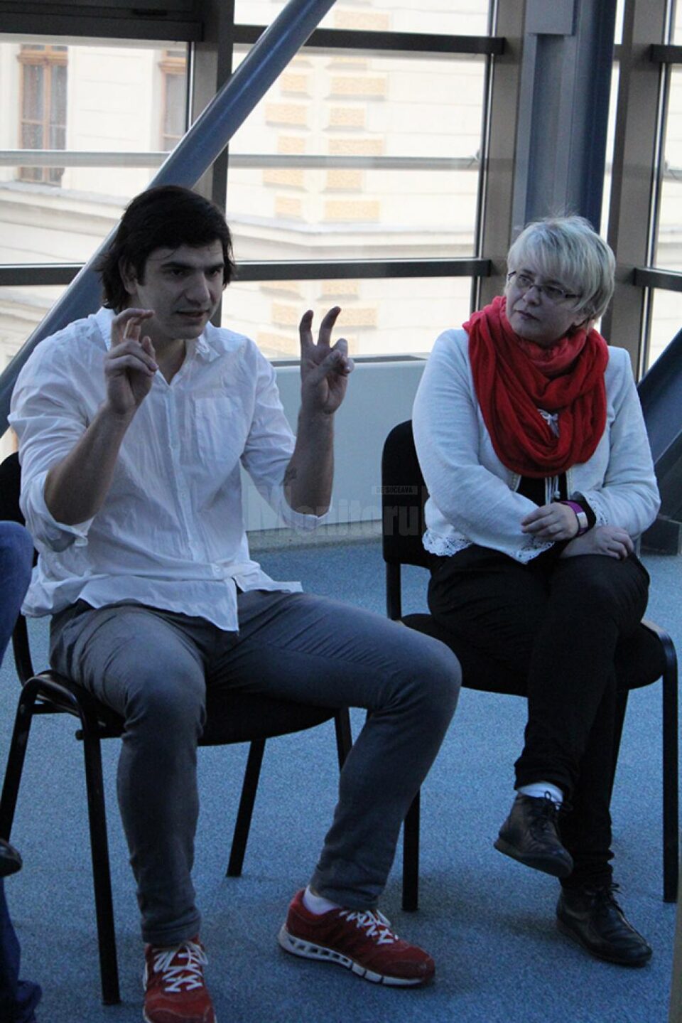 Comedie de dragoste cu 11 actori, pe scena Teatrului „Matei Vișniec” Suceava