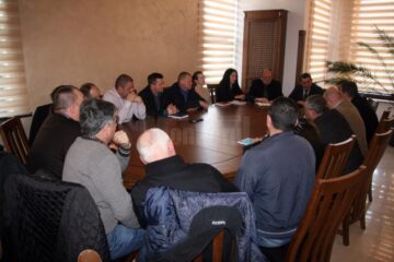 O mare parte din problemele avute cu romii din comună au fost sesizate de către consilierii locali din Șcheia