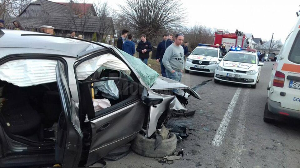 În zona Rădăuți-Vicov cazurile de acest gen, cu șoferi care nu opresc la semnalul polițiștilor, sunt foarte frecvente În zona Rădăuți-Vicov cazurile de acest gen, cu șoferi care nu opresc la semnalul polițiștilor, sunt foarte frecvente