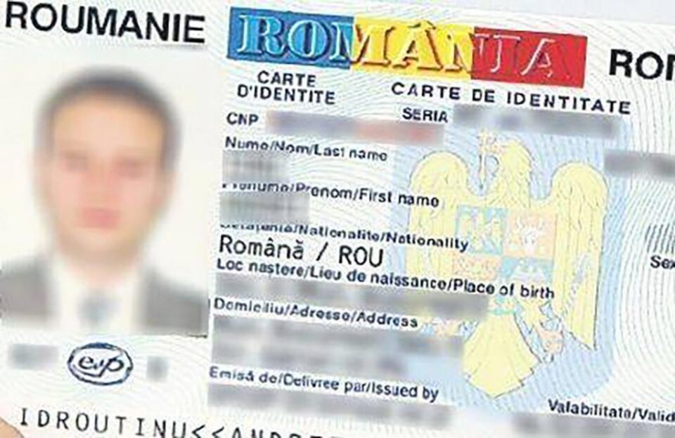 Identitate falsă