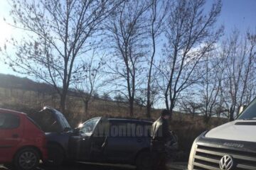 Carambol cu patru mașini pe E 85, la Bunești