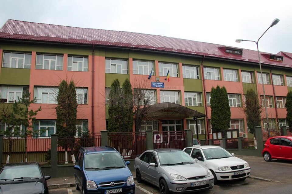 Școala Gimnazială „Miron Costin” Suceava va organiza șase clase pregătitoare