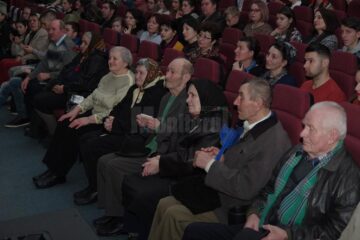 Aproape 14.000 de lei adunați din vânzarea de bilete și donații, la evenimentul caritabil organizat pentru beneficiarii Căminului pentru Persoane Vârstnice Solca