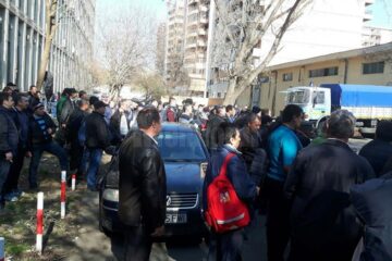 Minerii vor continua protestele nemulțumiți că Ministerul Energiei nu a alocat fondurile pentru salarii Minerii vor continua protestele nemulțumiți că Ministerul Energiei nu a alocat fondurile pentru salarii