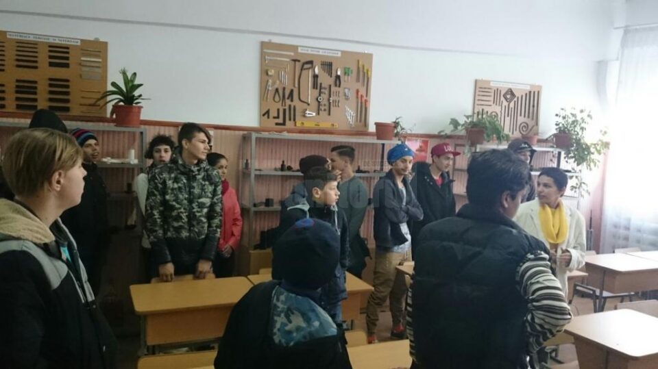 Activități de consiliere și orientare școlară și profesională, la Centrul Școlar de Educație Incluzivă Suceava Activități de consiliere și orientare școlară și profesională, la Centrul Școlar de Educație Incluzivă Suceava