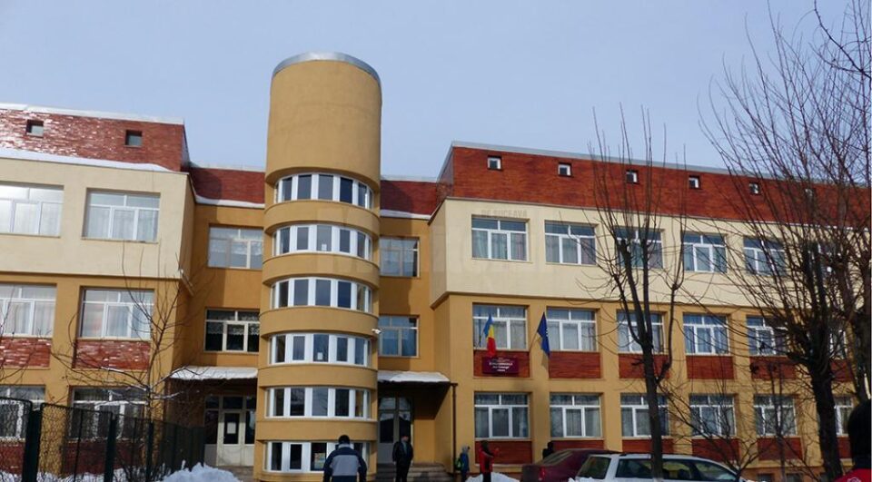 Școala Gimnazială „Ion Creangă” Suceava va organiza cinci clase