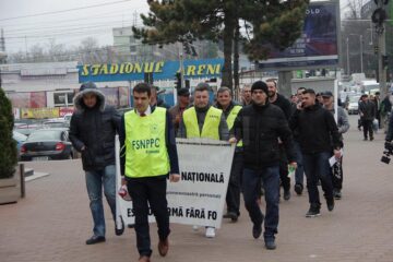 Polițiștii au protestat ieri în stradă
