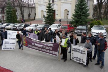 Protest zgomotos al polițiștilor suceveni care au ieșit în stradă