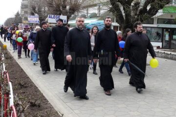 Marșul pentru viață 2017, desfășurat sub genericul „Ajută Mama și Copilul! Ei depind de tine!”, desfășurat vineri, 24 martie, la Fălticeni