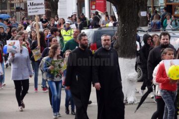 Marșul pentru viață 2017, desfășurat sub genericul „Ajută Mama și Copilul! Ei depind de tine!”, desfășurat vineri, 24 martie, la Fălticeni