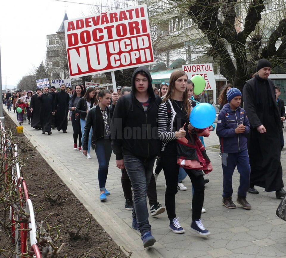 Marșul pentru viață 2017, desfășurat sub genericul „Ajută Mama și Copilul! Ei depind de tine!”, desfășurat vineri, 24 martie, la Fălticeni