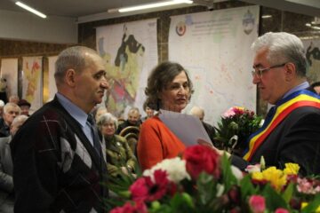 27 de noi "Cupluri de Aur" au fost sărbătorite, sâmbătă, la sediul Primăriei Suceava