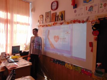 „Fără ură, cu toleranță”, activități educative organizate de Cercul de Informatică de la Palatul Copiilor