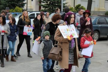 Peste 1.000 de suceveni au participat la „Marșul pentru viață” din municipiul Suceava