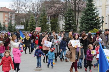 Peste 1.000 de suceveni au participat la „Marșul pentru viață” din municipiul Suceava