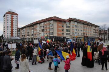 Peste 1.000 de suceveni au participat la „Marșul pentru viață” din municipiul Suceava
