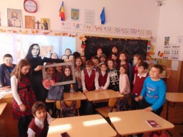 „Fără ură, cu toleranță”, activități educative organizate de Cercul de Informatică de la Palatul Copiilor