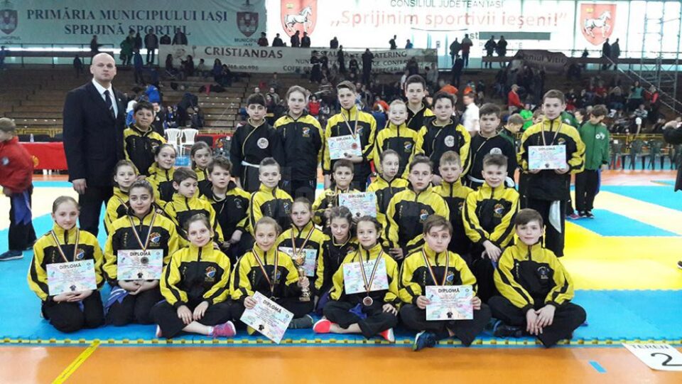 Sportivii de la He Pai Suceava și Kim Long Dao Fălticeni au câștigat 26 de medalii la naționalele de copii