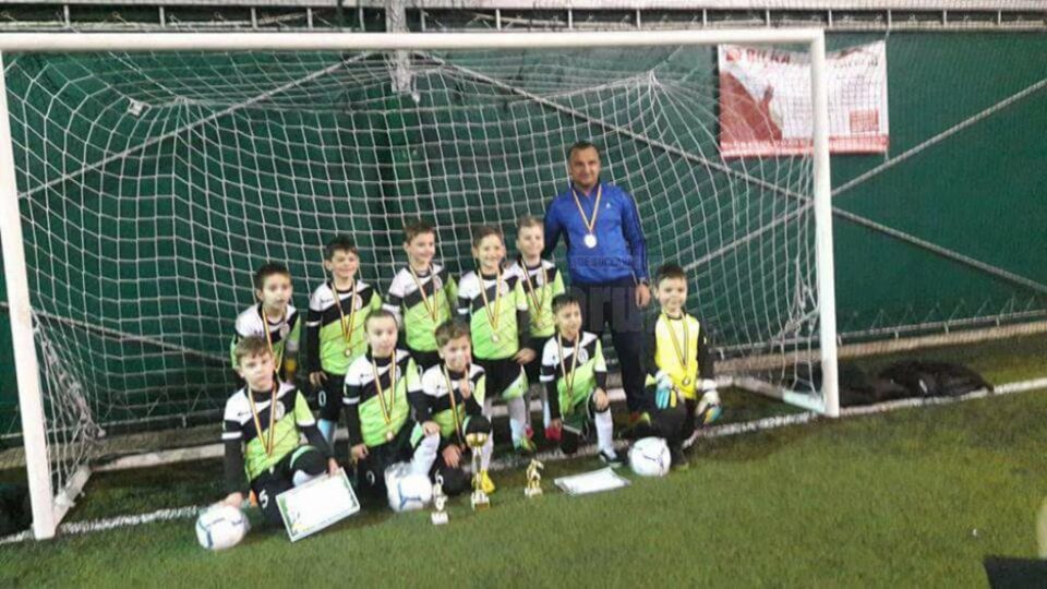 Micii fotbaliști de la Juniorul Suceava au câștigat turneul de la Bacău