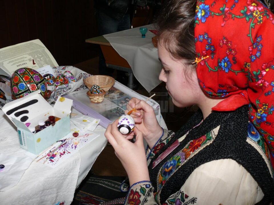 La Ciocănești se va desfășura, în perioada 1-2 aprilie, cea de-a XIV-a ediție a Festivalului Național al Ouălor Încondeiate