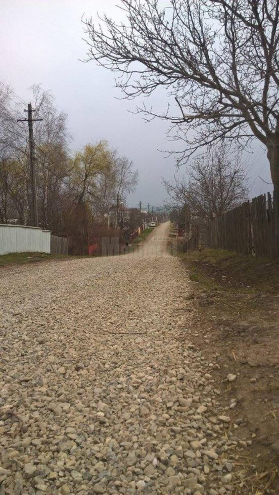 Aproape 60 de km de drumuri se vor pietrui în acest an la Moara
