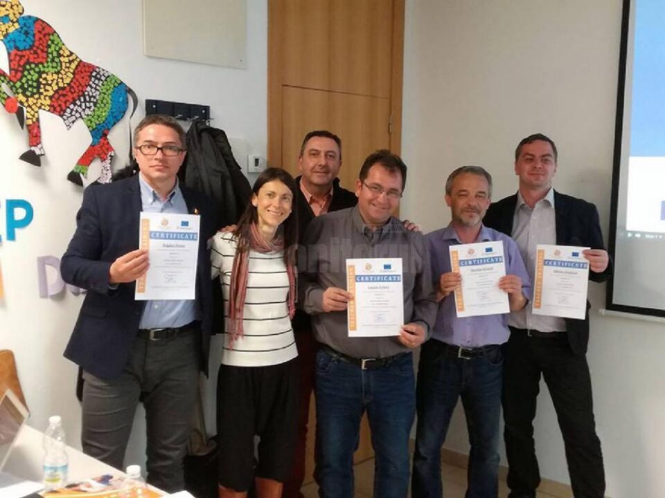„Implementarea platformelor e-learning. Un instrument modern în pregătirea adulților pentru inserția pe piața muncii”