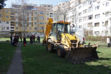 Scandal pe Aleea Venus, pentru terenul dintre blocuri