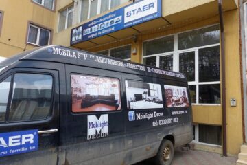 Magazinul Moblight se afla pe strada Humorului, la intrarea în Șcheia