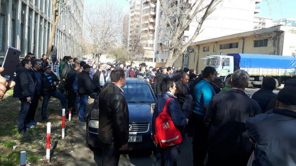 Minerii suceveni au protestat aproape două săptămâni pentru că nu și-au primit salariile