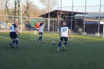 Campionatul de old-boys a început cu meciuri spectaculoase
