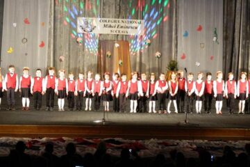 "Pentru tine, primăvară!", pe scena Casei de Cultură