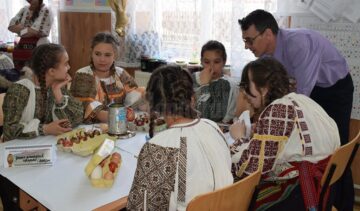 Festivalul Național al Ouălor Încondeiate, ediția a XIV-a, la Ciocănești
