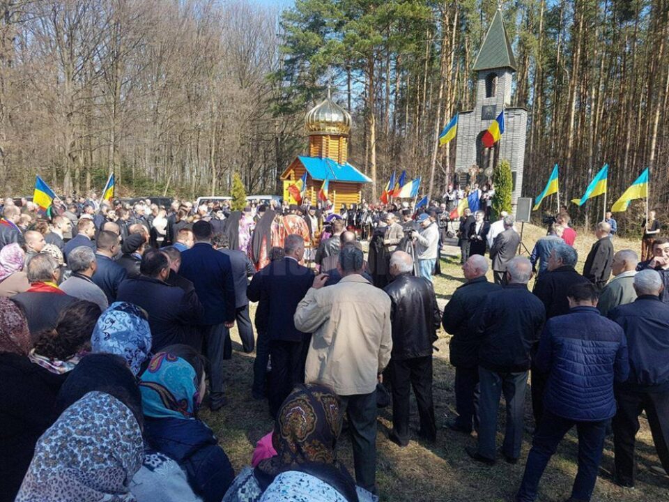 O delegație din partea PMP Suceava a participat la comemorarea victimelor masacrului de la Fântâna Albă
