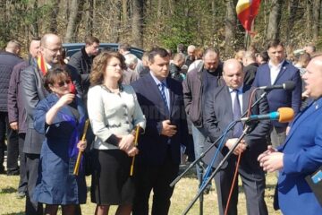 O delegație din partea PMP Suceava a participat la comemorarea victimelor masacrului de la Fântâna Albă