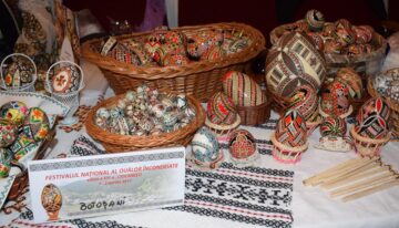 Festivalul Național al Ouălor Încondeiate, ediția a XIV-a, la Ciocănești
