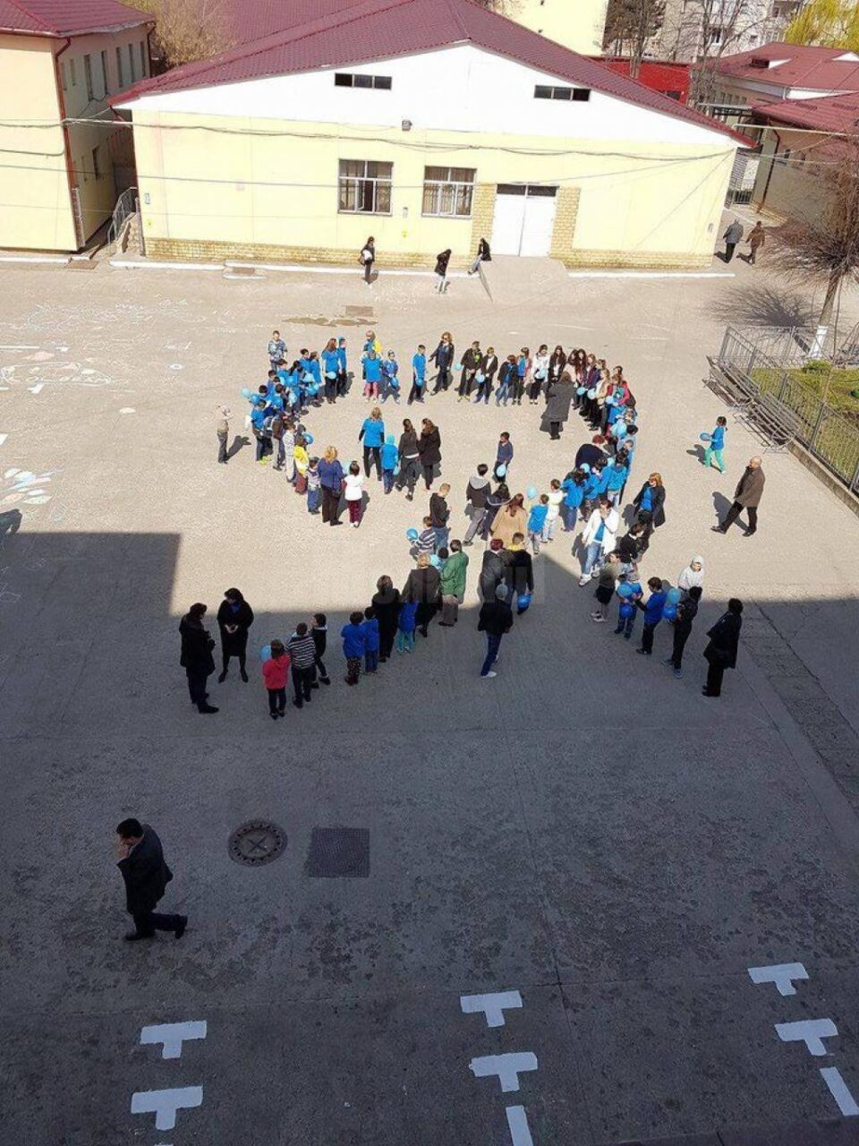 Activități organizate de elevii de la Centru Școlar pentru Educație Incluzivă, de Ziua Autismului Activități organizate de elevii de la Centru Școlar pentru Educație Incluzivă, de Ziua Autismului