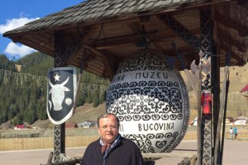 Gheorghe Flutur a apreciat modul în care a fost organizată ediția din acest an, a XIV-a, a Festivalului Național al Ouălor Încondeiate