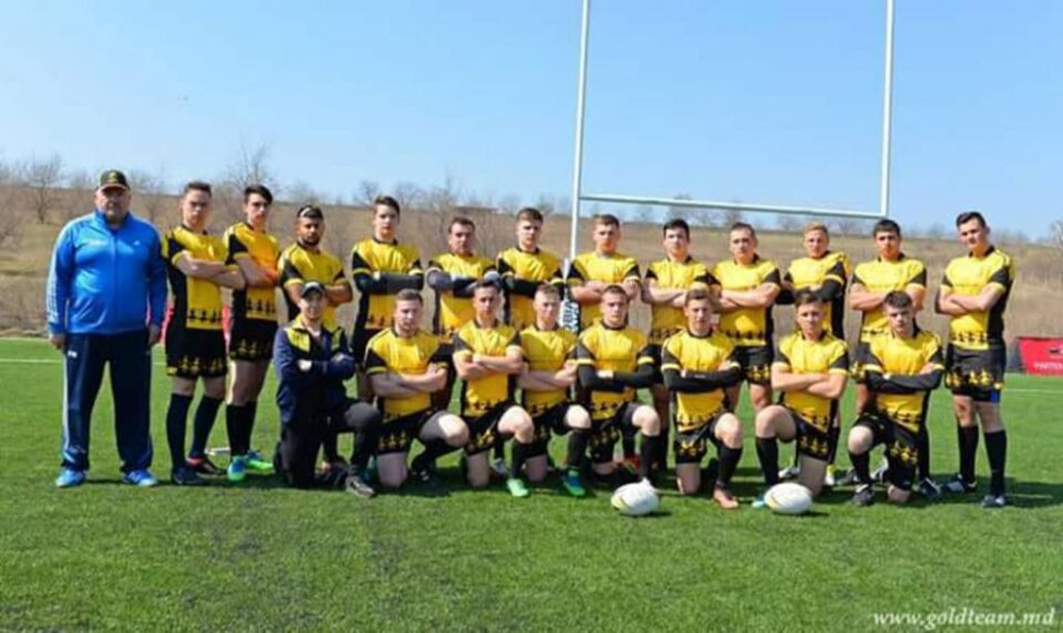 CSȘ Gura Humorului (echipament galben) a câștigat turneul internațional de la Chișinău la juniori sub 18 ani