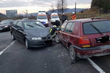 Accident violent din cauza unui șofer care a depășit pe linie continuă
