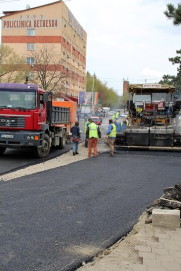 Sens giratoriu modificat și o bandă de acces direct, în zona Bazarului Sucevei