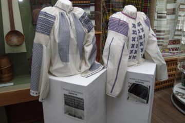 Expoziția „Ia aidoma” a fost vernisată ieri la Muzeul Etnografic Hanul Domnesc