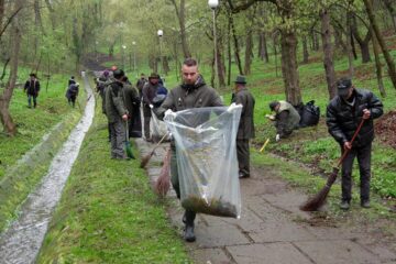 Parcul Șipote, pus la dispoziția sucevenilor, după o exemplară campanie de igienizare