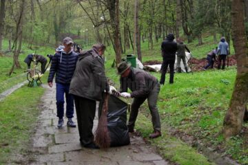 Parcul Șipote, pus la dispoziția sucevenilor, după o exemplară campanie de igienizare