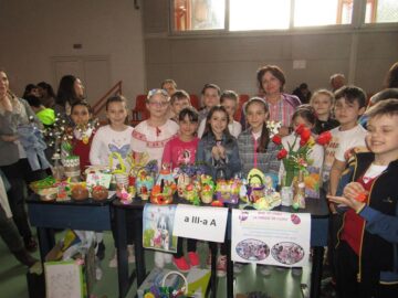 „Târgul de Florii”, de la Școala Gimnazială „Miron Costin” Suceava, a trecut cu bine ”testul” celei de-a noua ediții