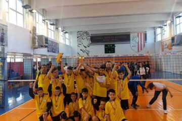 Echipa de minivolei a Clubului Sportiv Școlar „Nicu Gane” Fălticeni, noua campioană a României