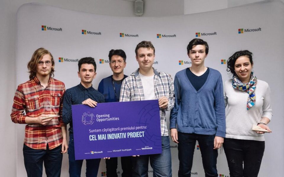 Premiul pentru cel mai inovativ proiect a fost adjudecat de echipa „DriveVision”, de la Colegiul ""Petru Rareș"