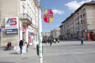 Noi decorațiuni de Paște, în centrul Sucevei și în Burdujeni