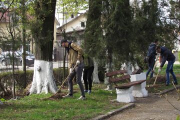 ”Ziua curățeniei de primăvară”, la Fălticeni